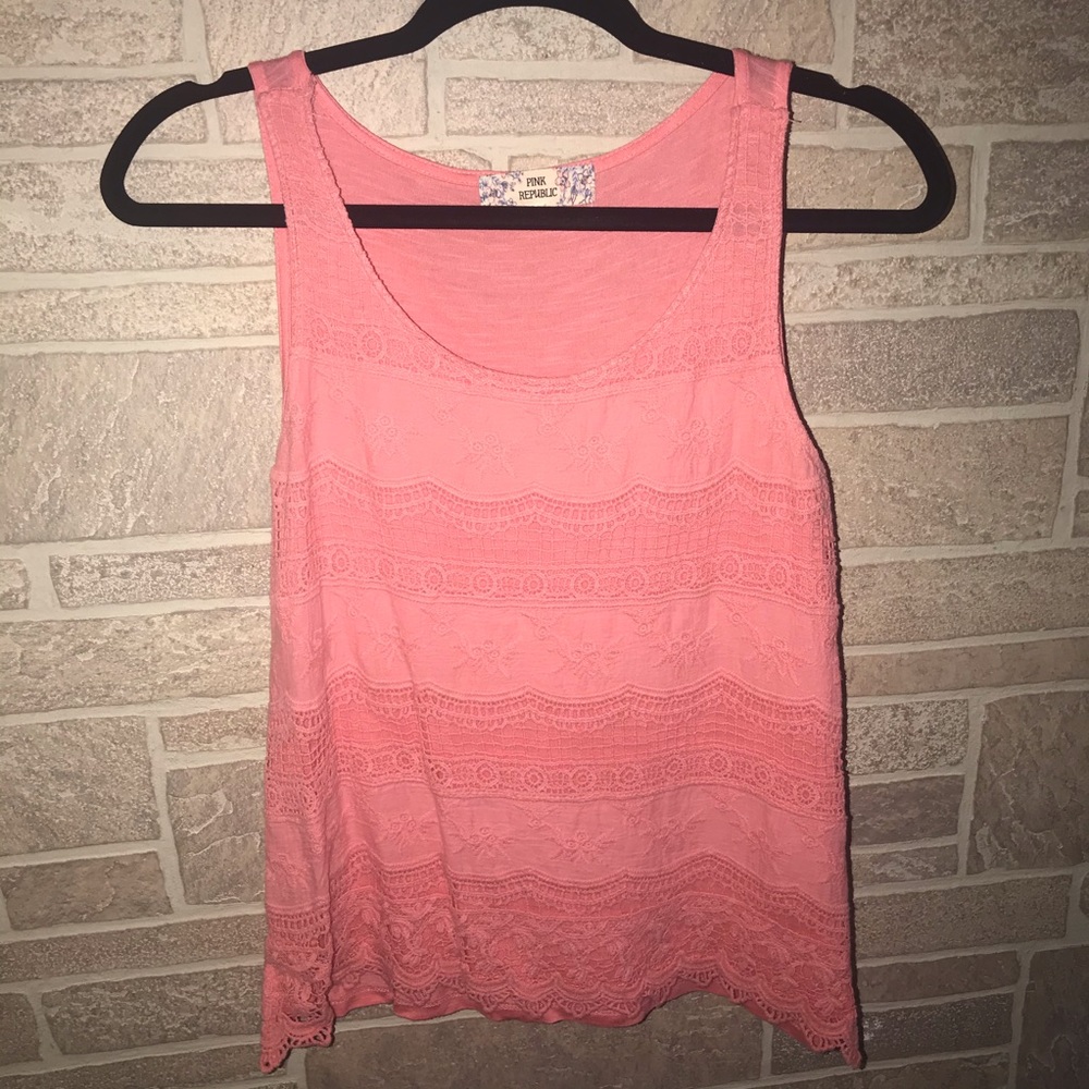 Pink tank top